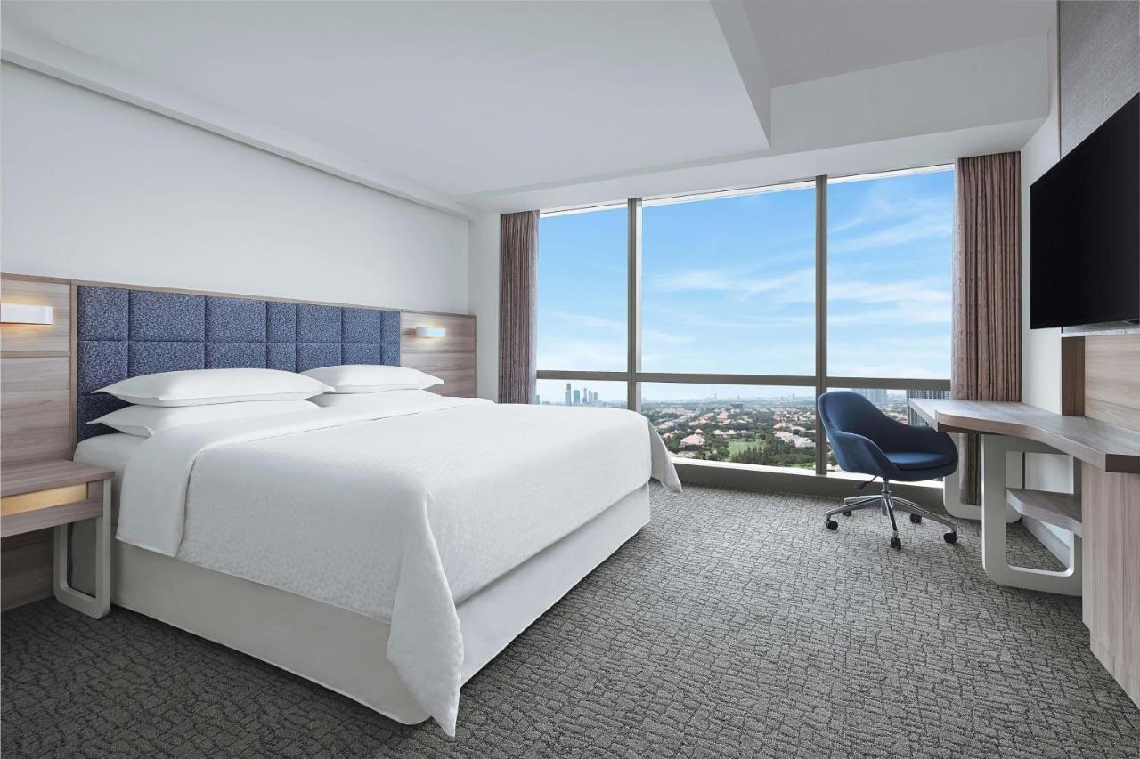 Four Points By Sheraton Surabaya, Pakuwon Indah Εξωτερικό φωτογραφία
