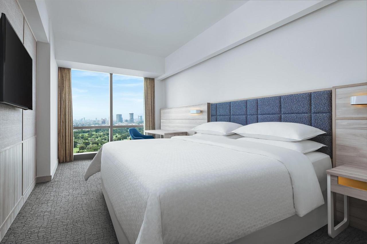 Four Points By Sheraton Surabaya, Pakuwon Indah Εξωτερικό φωτογραφία
