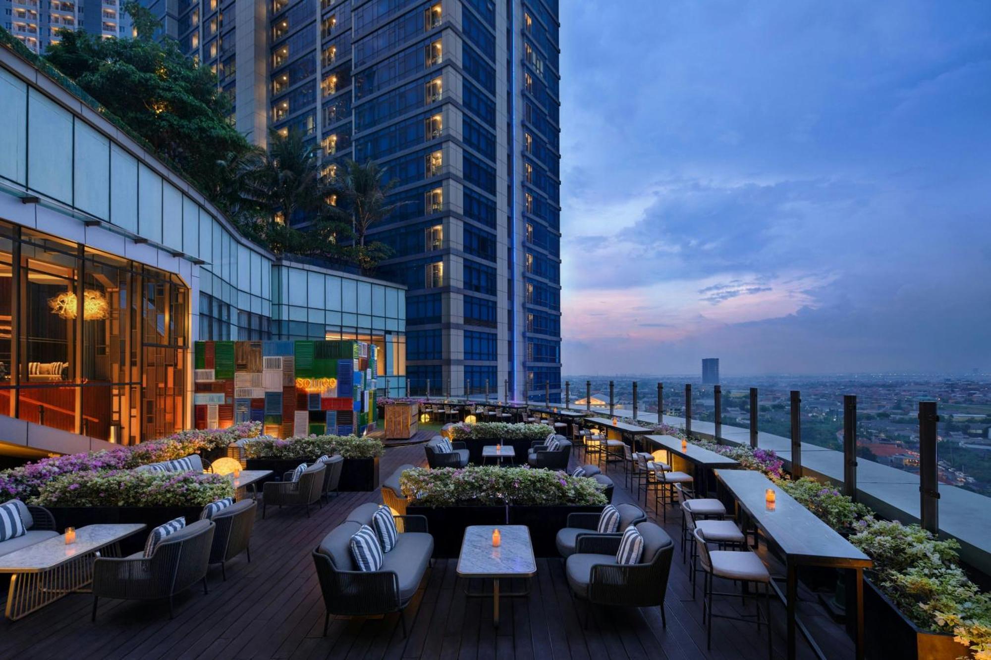 Four Points By Sheraton Surabaya, Pakuwon Indah Εξωτερικό φωτογραφία